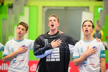 Slovenci osvojili 12. mesto na mladinskem svetovnem prvenstvu v floorballu