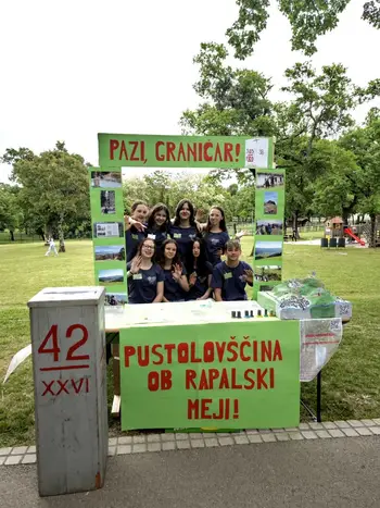 Turizmu pomaga lastna glava Turizmu pomaga lastna glava