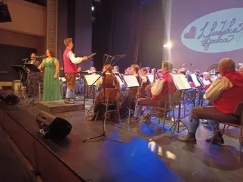 Godbeniki navdušili z Ljudsko z(g)odbo