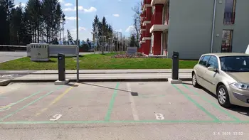 Novi polnilni mesti za električna vozila v Podbrezniku