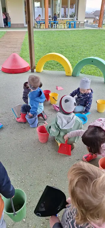 Uredimo okolico vrtca