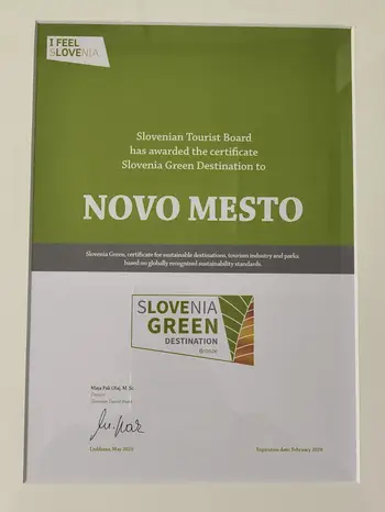 Plaketa - Foto: Zavod Novo mesto