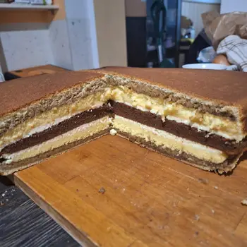 Delovni april za člane