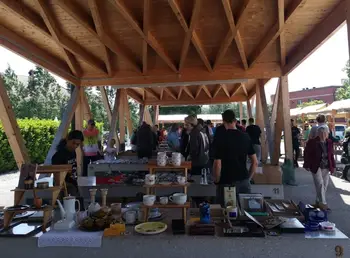 Medvoški butični bolšji sejem