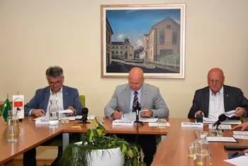 Podpis pogodbe za oskrbo s pitno vodo   