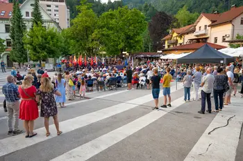 Slavnostno in množično praznovanje dneva državnosti na Trgu Toneta Čufarja