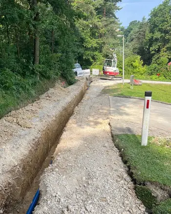V naselju Zvodno poteka celovita obnova ceste in vodovoda