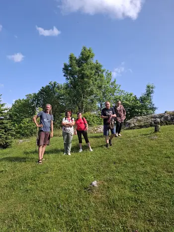 POMLAD V NAŠIH SRCIH IN SKOK V POLETJE