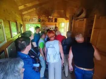 Obisk čebelarjev ČD Sveta Ana pri Lenartu v Slovenskih Goricah.