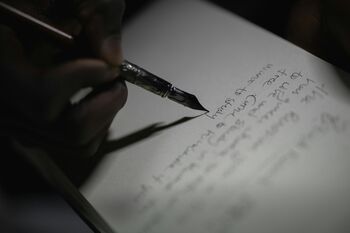 Razpis za literarni natečaj: »Pesmi in zgodbe korakov«