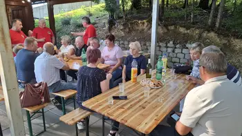 Obisk čebelarjev iz ČD Gotovlje