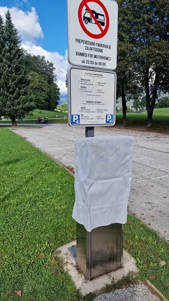 Nadaljevanje obnove ceste na Blejski Dobravi Izpostavljeno