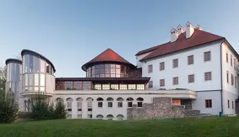 Novomeška knjižnica starejšim podarja brezplačen vpis