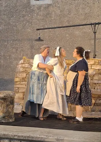 Zaključek “Opajskih večerov pod zvezdami” z društvom Wlka in komedijo Primorske zdrahe