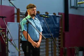 Vaščani Velike Strmice  s pomočjo  OZ RK Trebnje organizirali dobrodelni koncert za družino Tramte