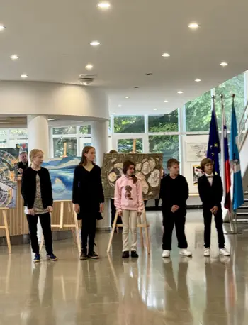 V posebni skupini so letos sodelovali tudi mladi ustvarjalci do 15. leta starosti. (foto: Kara Kalajžič)