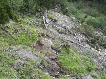 Pričetek del na zemeljskih plazovih v zaledju Koroške Bele