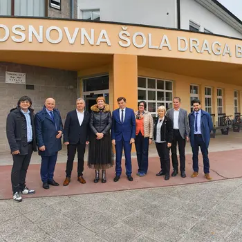 Minister za vzgojo in izobraževanje v Vipavi