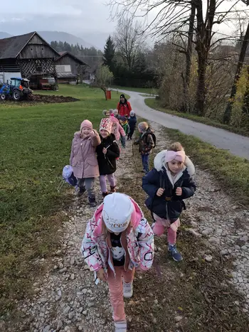 Po stezici na Tešovo. Foto: Gams