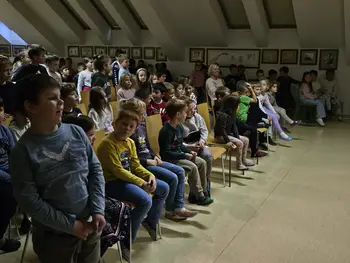 Harmonikar Marko Hatlak na OŠ dr. Pavla Lunačka v Šentrupertu