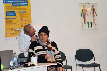 Medicinske kolobocije na Dvoru poskrbele za večer smeha
