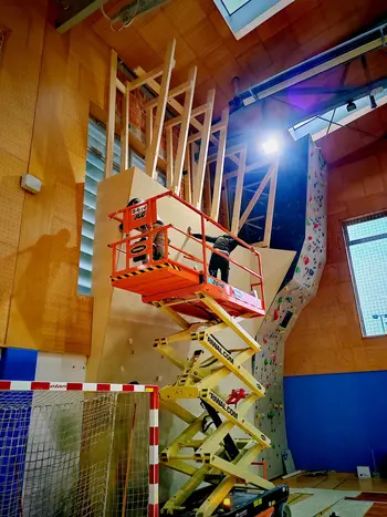 Prenovljena plezalna stena odpira nov začetek v Športnem domu Sevnica