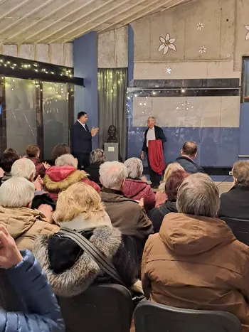 Doprsni kip v spoštljiv spomin Jožu Varlu