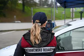 Zaradi varnosti otrok poostren nadzor prometa pri OŠ Šmihel in OŠ Grm