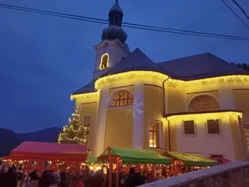 Adventna tržnica z domačimi ponudniki in ponudnicami