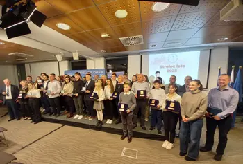Skupinska fotografija prejemnikov plaket. Foto: Progar Franc