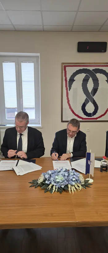 Bogo Ropotar, župan Občine Mengeš in Bojan Zorman, direktor, SGP Graditelj Kamnik