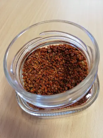 Propolis: Naravni dar narave in čebel  za krepitev imunskega sistema