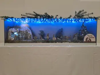Razstava jaslic v Galeriji (kapeli) dvorca Lanthieri 