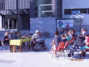 Poletni poetski popoldan v Črni