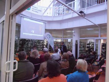 Predavanje dddr. Evgena Bavčarja Predavanje dddr. Evgena Bavčarja