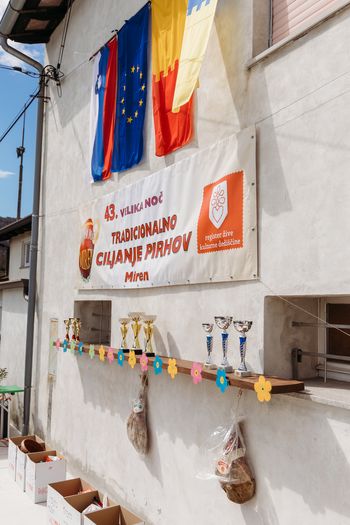 Ciljanje pirhov - ohranjanje žive kulturne dediščine v Mirnu 