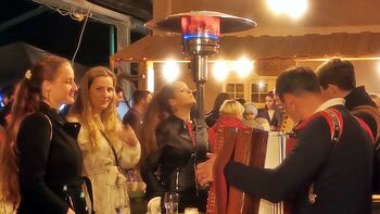 Vino in burger Pr'Frjan