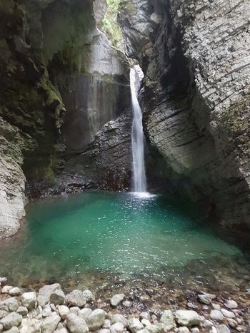Pot do slapa Kozjak je prehodna 