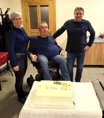 Po petnajstih letih še vedno absolutno zaupanje v vodstvo Po petnajstih letih še vedno absolutno zaupanje v vodstvo