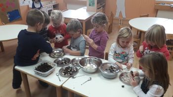 RAZISKUJEM IN SE UČIM