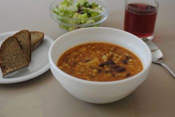 Topel obrok za socialno ogrožene občane tudi v letu 2018