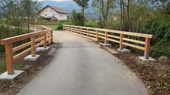Obnovljen most v Prekopi in sanirana skalna brežina med Petelinkom in Čreto