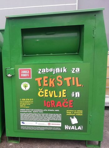 Začasen umik zabojnikov za rabljen tekstil