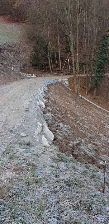 Saniran že tretji zemeljski plaz v letošnjem letu