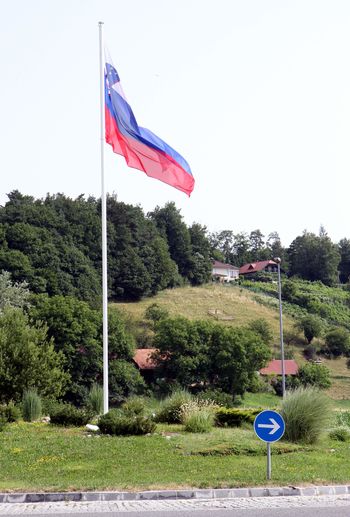 V krožišču v Čepljah zaplapolala slovenska zastava