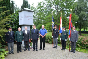 Poklonili so se 25. juniju, Dnevu državnosti