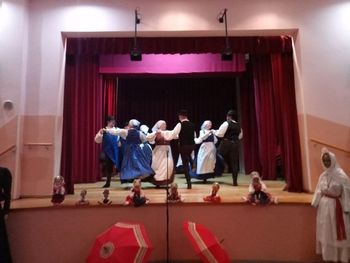 Noše in plesi v Boštanju