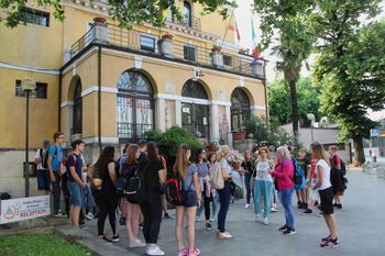 IZOBRAŽEVANJE NADARJENIH