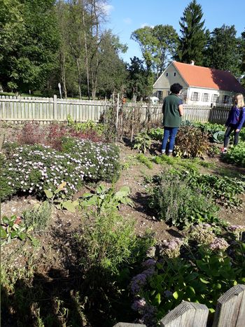 OBISKUJEMO SREDNJE ŠOLE