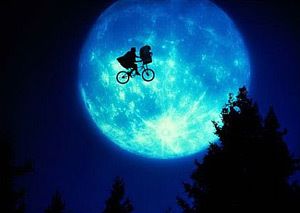 S KOLESOM V VESOLJE ...